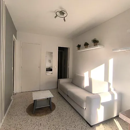 Appartement F1 - 8min De La - 5min Tramway Nice