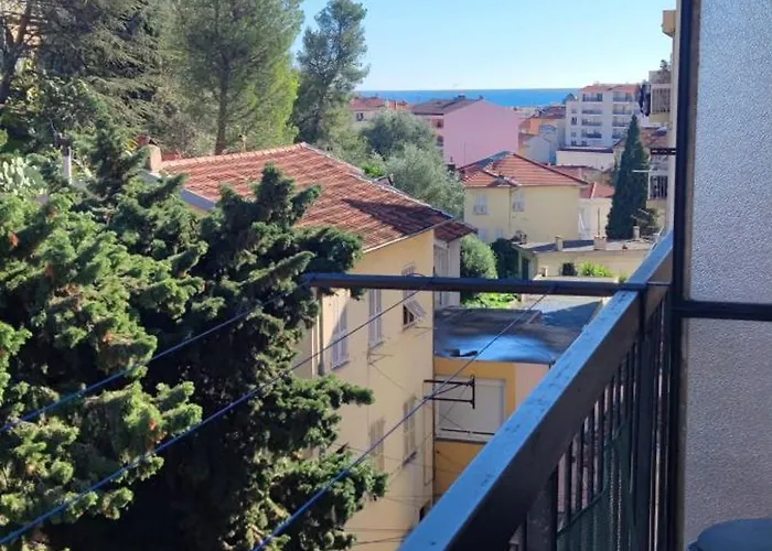 F1 - 8min De La - 5min Tramway Apartmán *