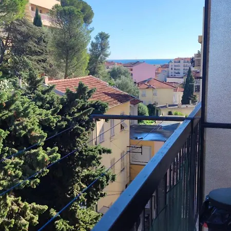 F1 - 8min De La - 5min Tramway Apartment *